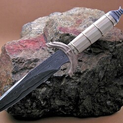 Conquistador Western bowie
