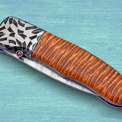 Curly Koa handled Stainless Twist Damascus Dress Folder, Eggerling bolsters closed view